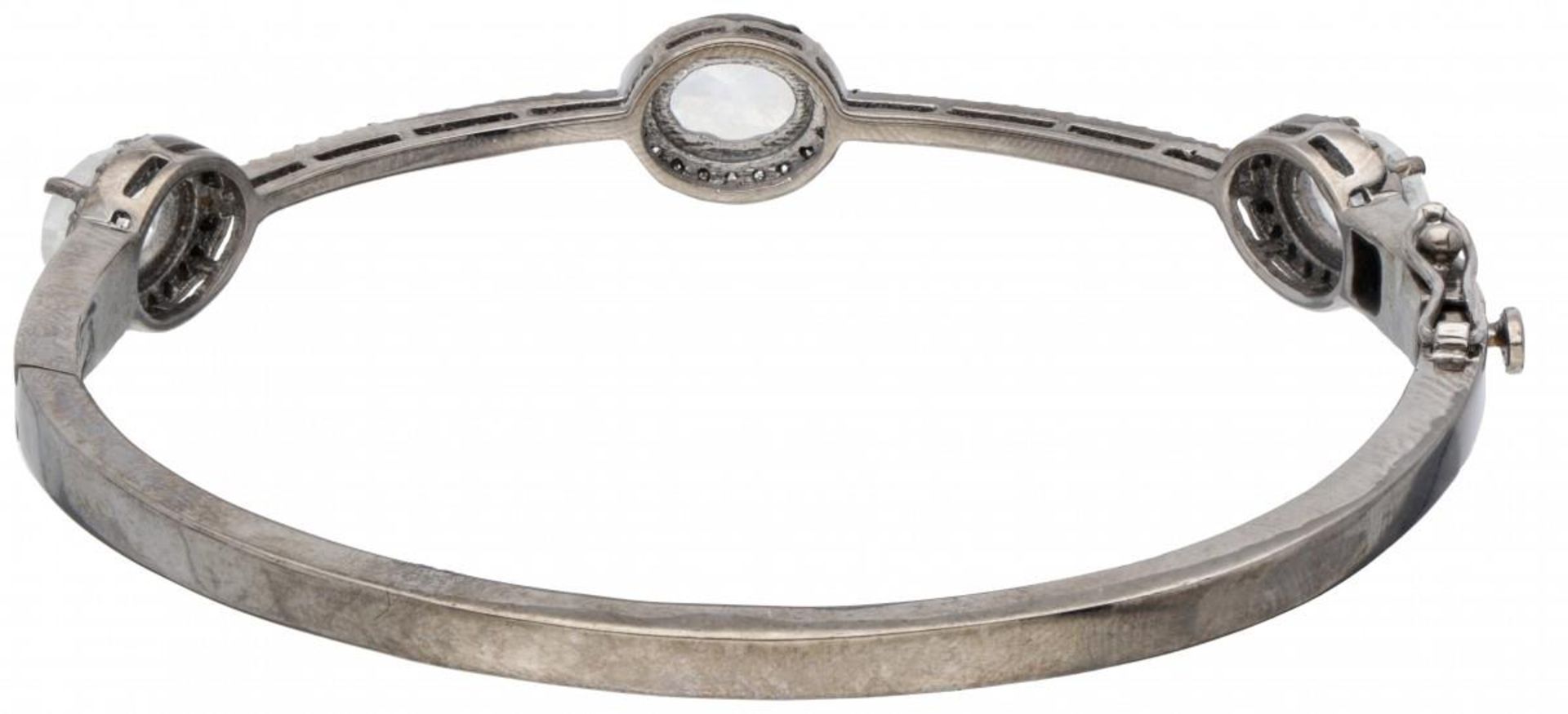 Silver bangle bracelet set with approx. 2.94 ct. moonstone and rose cut diamond - 925/1000. - Image 2 of 2