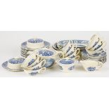 (33) piece service Petrus Regout Maastricht decor: Oriental blue