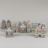 A lot comprised of 16 Blokker miniature houses.