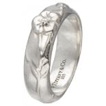 Silver Tiffany & Co. ring with flowers - 925/1000.