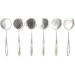 (6) piece set of ice cream spoons silver.