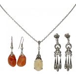 Lot comprising two pairs of silver earrings and a necklace with pendant - 835/1000.
