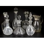 A lot comprised of (7) various flasks, a.o. cut glass, 20th century.