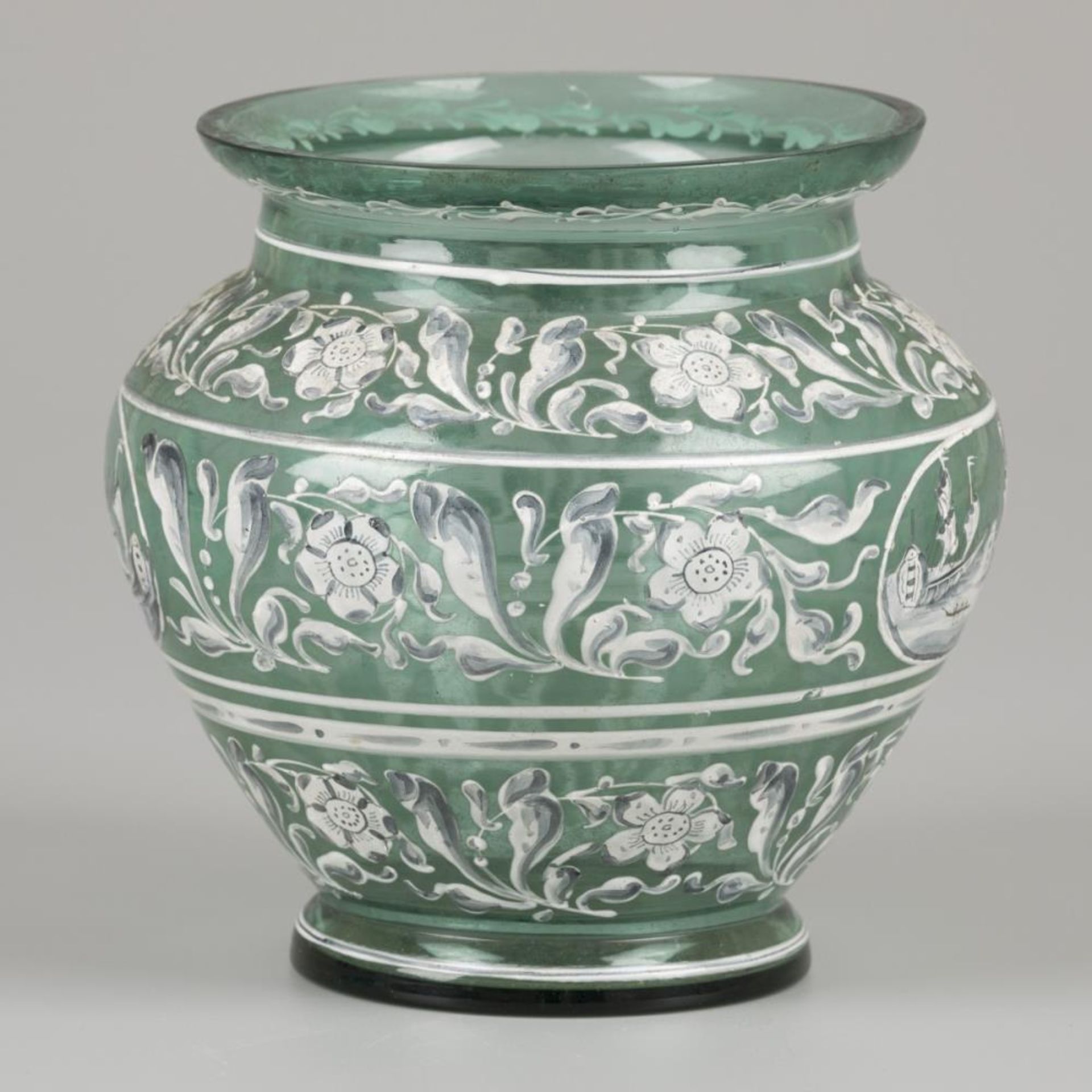 A glass vase with enamelled motif, Italy, 19th century. - Image 3 of 7