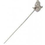 14K. White gold pin with a cat in the center in Pt 950 platinum and set with rose cut diamond.