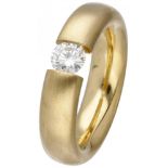 18K. Classic yellow gold satin Niessing 'Spannring' set with approx. 0.44 ct. diamond.