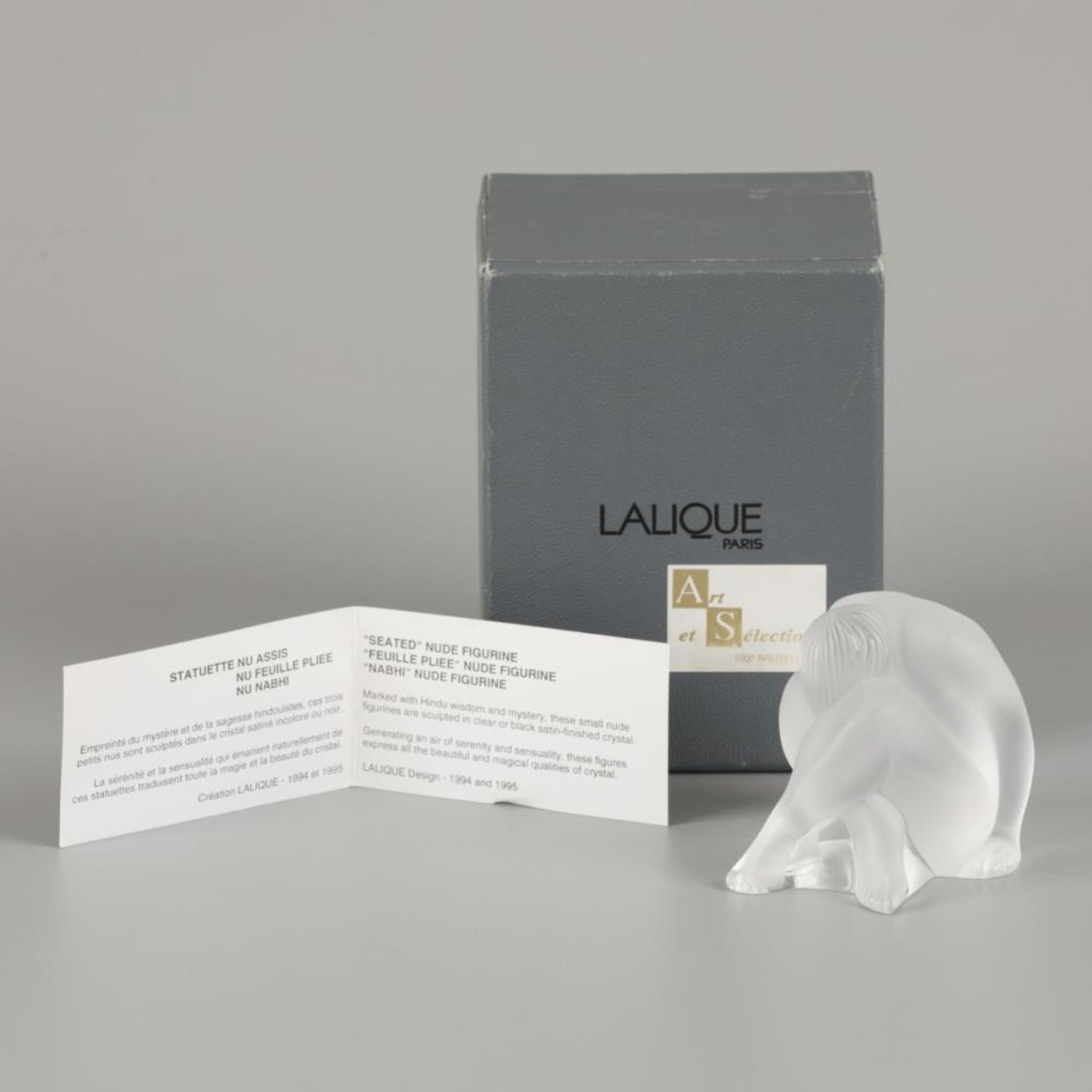 A glass sculpture "nu assis", Lalique, late 20th century. - Image 2 of 5