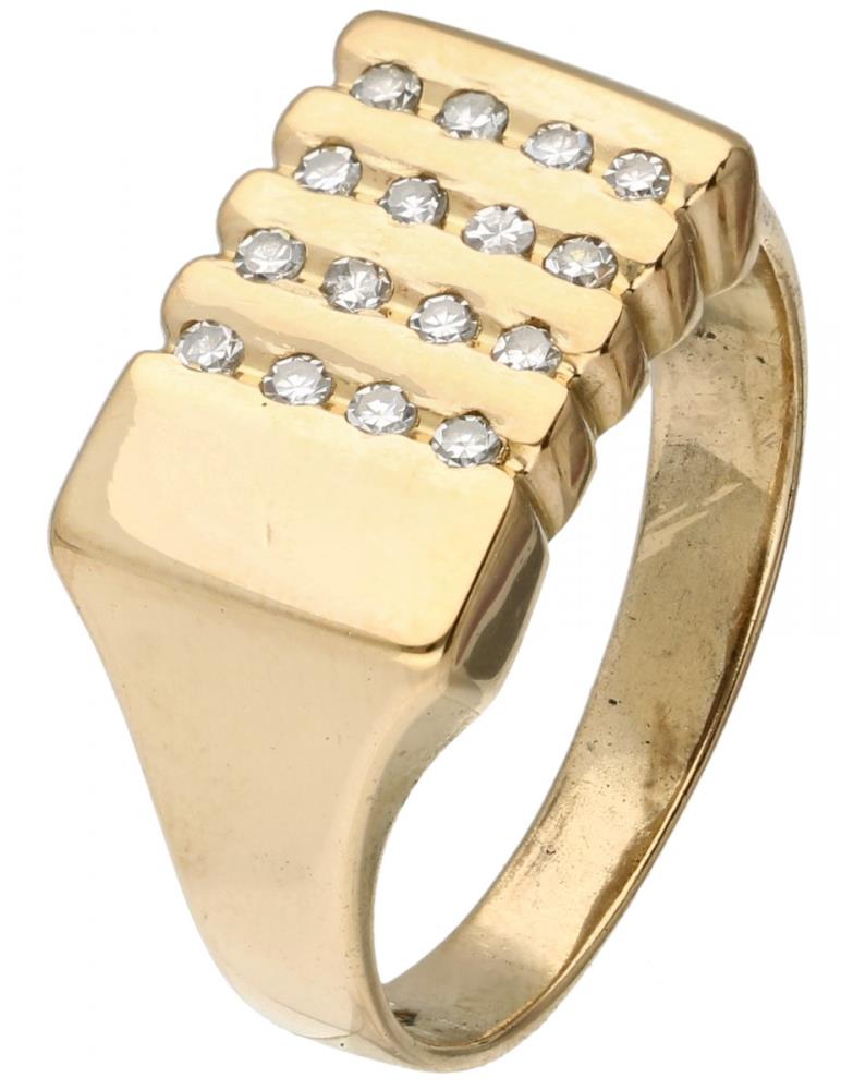 14K. Yellow gold signet ring set with approx. 0.16 ct. diamond.