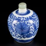 A porcelain snuff bottle with floral decoration, China, 19th century.