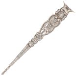 Knitting sheath silver.