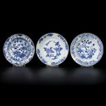 A lot comprised of (3) porcelain plates with floral decoration, China, 18th century.