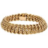 18K. Yellow gold vintage link bracelet.