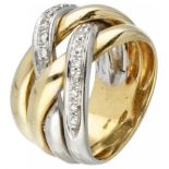 18K. Bicolor gold braided ring set with approx. 0.16 ct diamond.