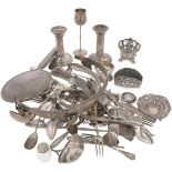 Large lot of various silver / silver-plated objects.