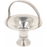 Pastille handle basket silver.