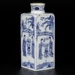 A porcelain bottle decorated with Lijzen in a garden, China, Kangxi.