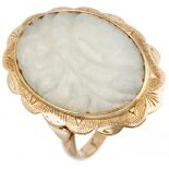 14K. Yellow gold vintage ring set with approx. 9.94 ct. jade.