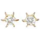 14K. Yellow gold solitaire ear studs set with approx. 0.10 ct. diamond.