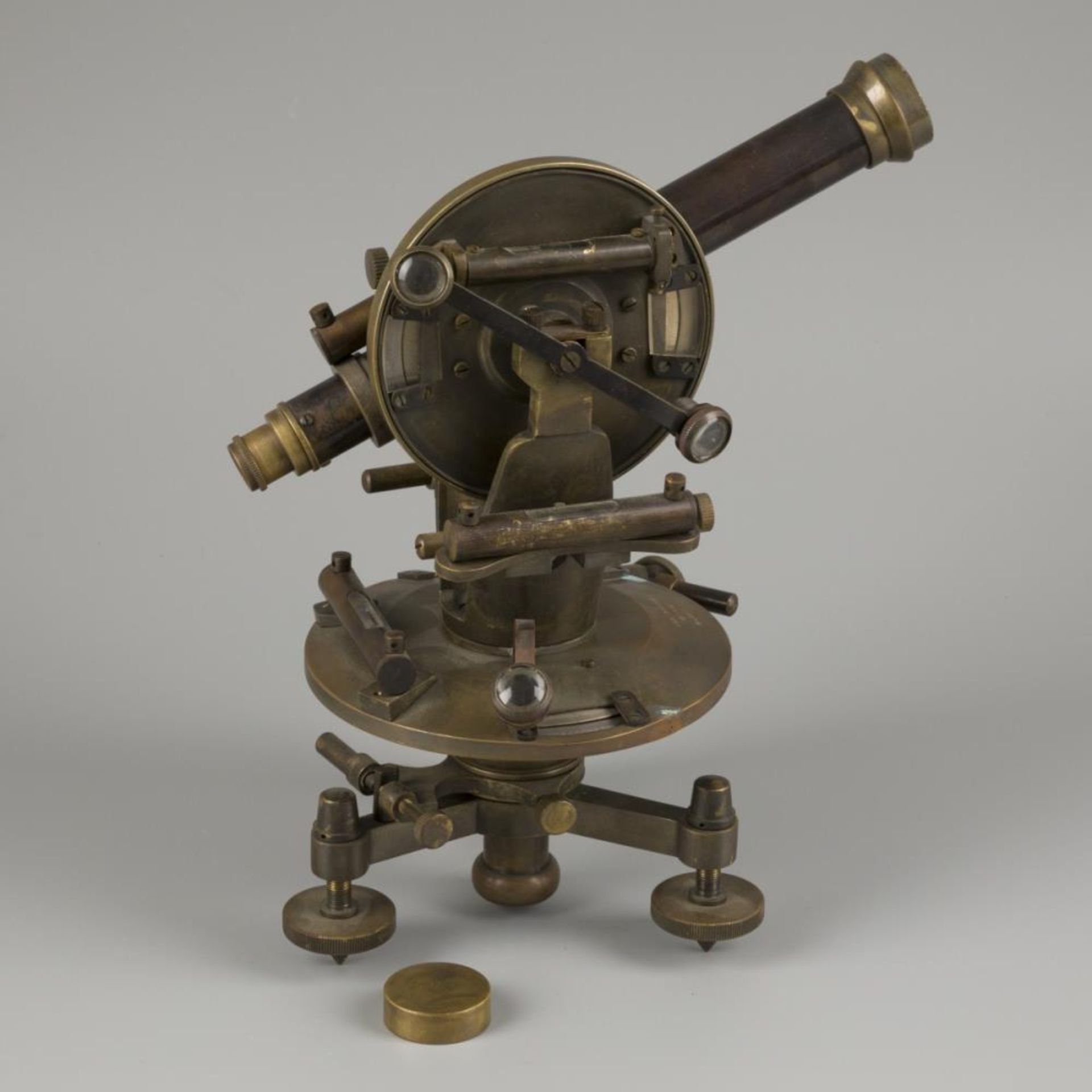 A surveyors' "Carl Hensoldt" brass spirit level instrument (transit/ theodolite), Germany, early 20t - Image 2 of 4