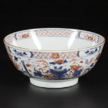 A porcelain bowl with Imari decoration. China, 18th century.