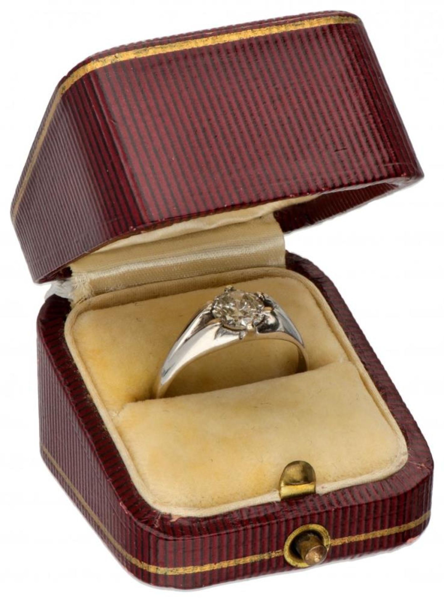 14K. White gold solitaire ring set with approx. 0.93 ct. diamond. - Image 3 of 3