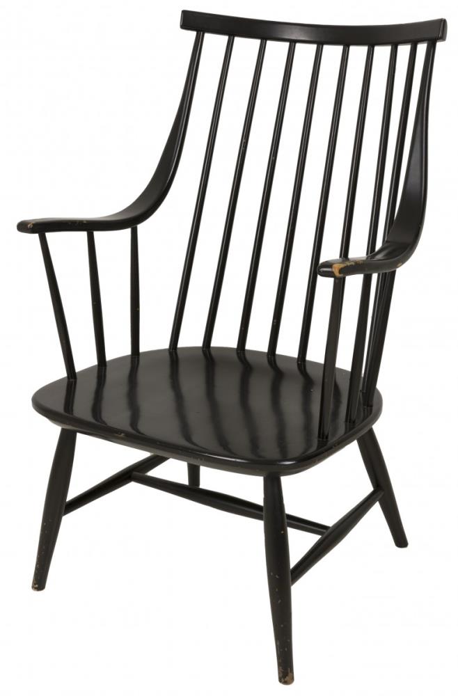 A black painted wood Scandinavian design "shaker-style" armchair, Denmark, 2nd half 20th century.