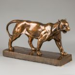 M. Marïen (XX), A bronze sculpture of a tiger/ feline, 2nd half 20th century.