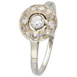 18K. White gold openwork Art Deco target ring set with approx. 0.31 ct diamond.