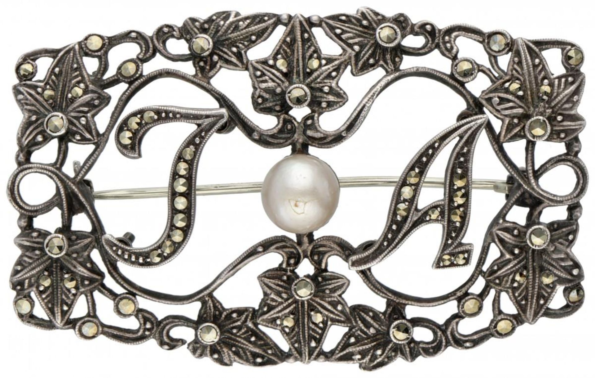 Silver Art Deco brooch set with marcasite and cultivated pearl - 925/1000.