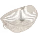 Puff pastry basket silver.