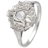 18K. White gold Art Deco ring set with rose cut diamonds.