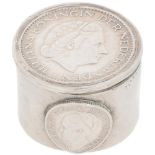 Coin box silver.