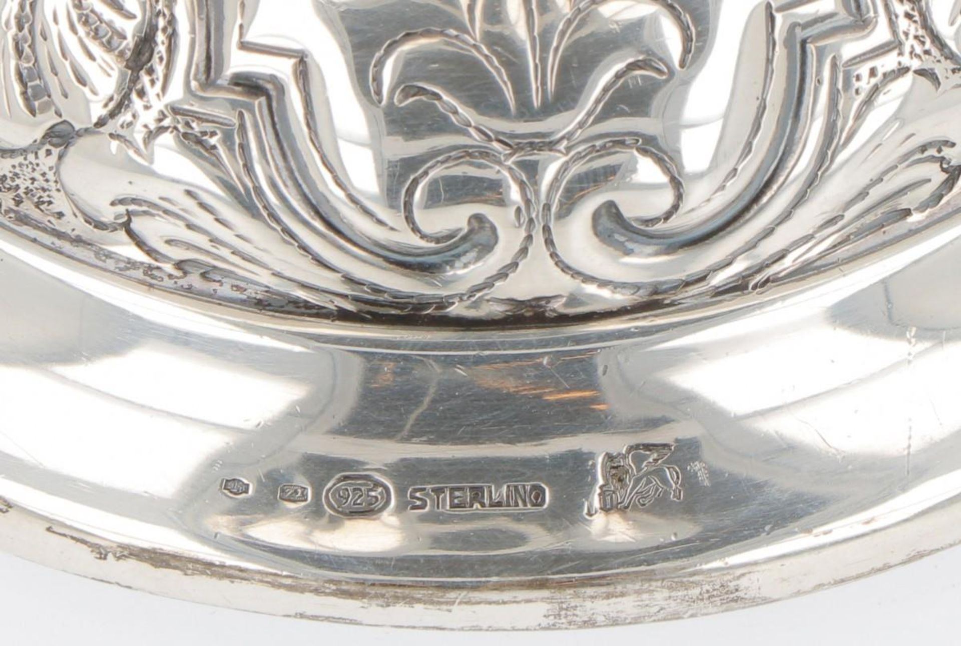 Showpiece vase silver. - Image 8 of 8