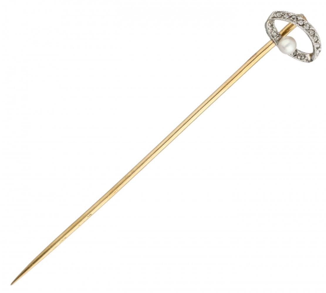 18K. Yellow gold Art Deco lapel pin set with diamond and pearl.