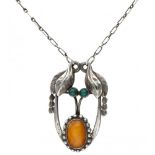 Early silver Georg Jensen necklace with no.4 Art Nouveau pendant set with amber and chrysoprase - 83