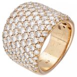 18K. Rose gold pave ring with openwork inside and set with approx. 4.52 ct. diamond.