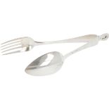 Salad tongs silver.