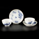 A set of (2) porcelain deep plates with matching bowls with floral decoration, China, late 18th cent