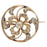 14K. Rose gold antique flower shaped brooch set with rose cut diamond.