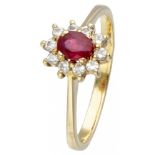18K. Yellow gold rosette ring set with approx. 0.10 ct. diamond and approx. 0.36 ct. ruby.