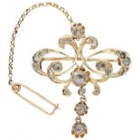 14K. Yellow gold antique brooch set with rose cut diamond.