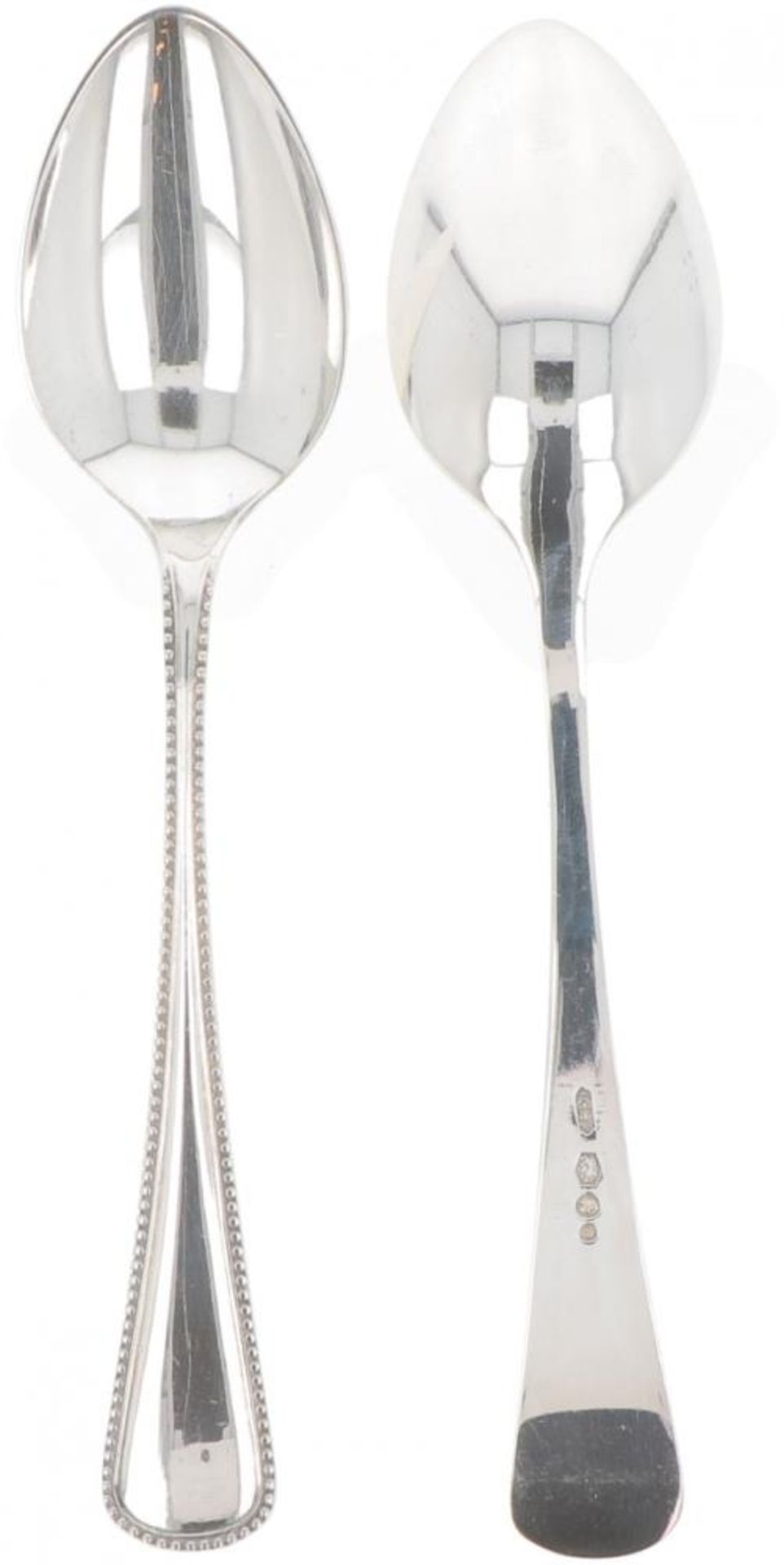 (12) piece set of ice cream / dessert spoons in silver case. - Image 2 of 3