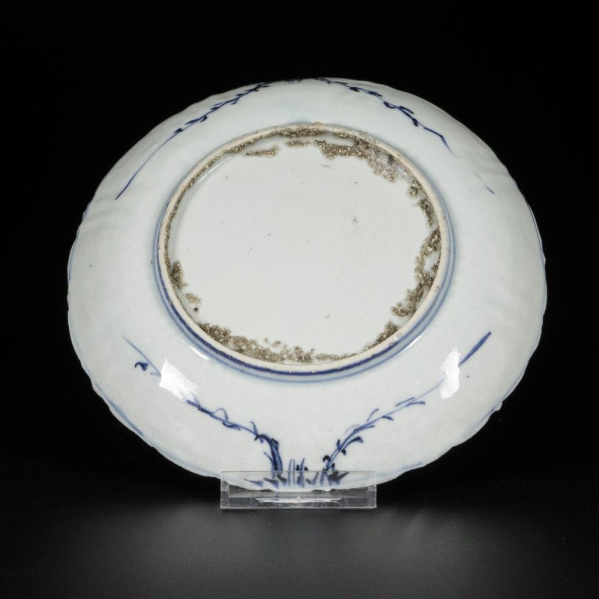 A "kraak" porcelain plate with floral decor in compartmentalisation, China, Wanli. - Bild 2 aus 2