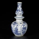 A porcelain vase with Lingzhi's decor in division, marked with jade sign, China, Kangxi.