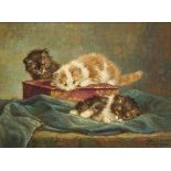 Cornelis Raaphorst (Nieuwkoop 1875 - 1964 Wassenaar), Kittens playing on a Japanese box.