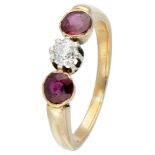 18K. Yellow gold ring set with approx. 0.58 ct. natural ruby ​​and approx. 0.18 ct. diamond.