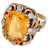 14K. Yellow gold vintage ring set with approx. 7.18 ct. citrine and approx. 0.26 ct. diamond.