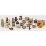 A lot comprised of various items a.w. mostly boxes of various mineral rocks, ca. 2000.