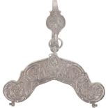 Bag bracket with skirt hook (18th century) silver.