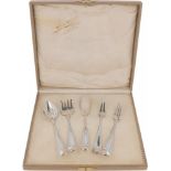 (5) piece hors d'oeuvre set "Haags Lofje" silver.